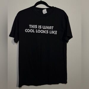 Vintage Y2K “This Is What Cool Looks Like” Graphic Tee Black Size M HOW AND ZEN